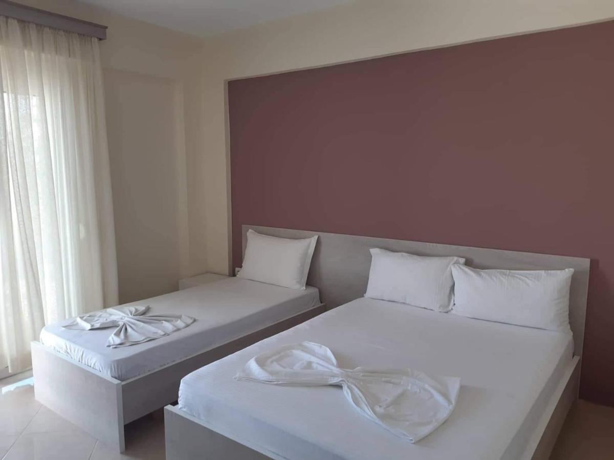 Vila Dasho Sarandë Buitenkant foto